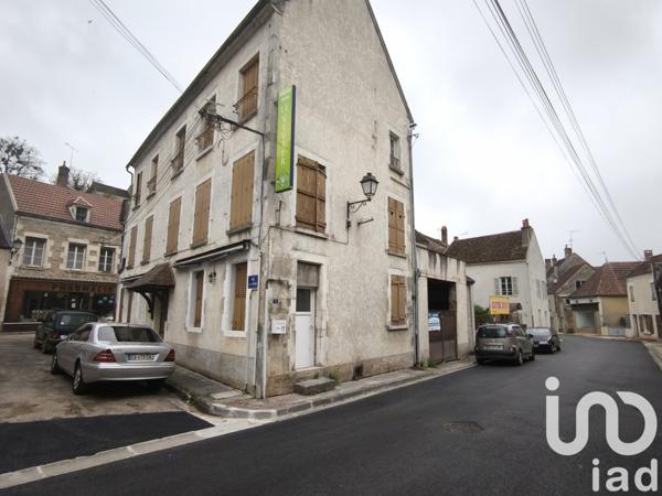 Maison à vendre 12 pièces 312 m² Châtel-Censoir