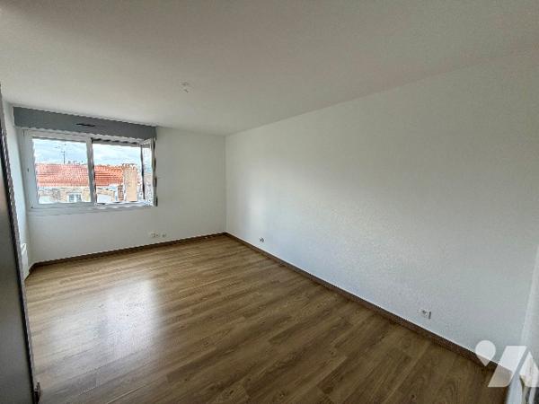 À VENDRE – STUDIO 28 m² AVEC PARKING – VILLERS-LÈS-NANCY - 60000€