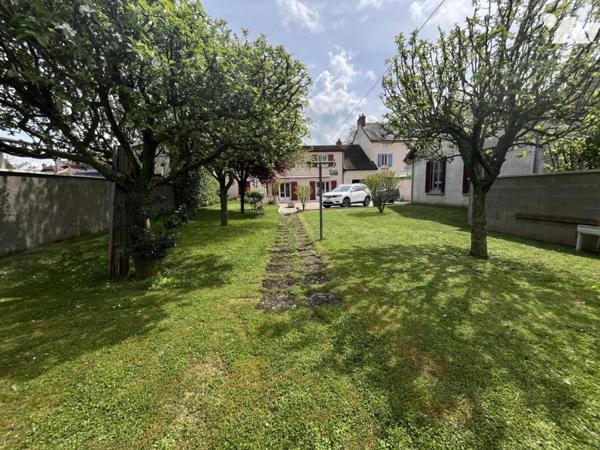 MAISON ANCIENNE RENOVEE GENLIS  PROXIMITE DIJON