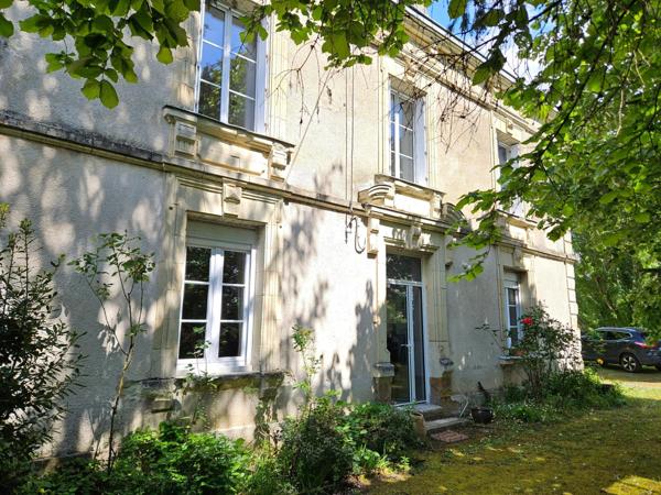 Maison à BRION-PRES-THOUET, 79290 - 10 pièces 220m²