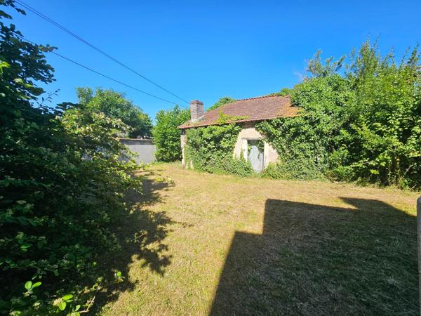 Maison à BRION-PRES-THOUET, 79290 - 10 pièces 220m²