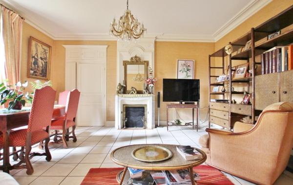 Maison à BRION-PRES-THOUET, 79290 - 10 pièces 220m²