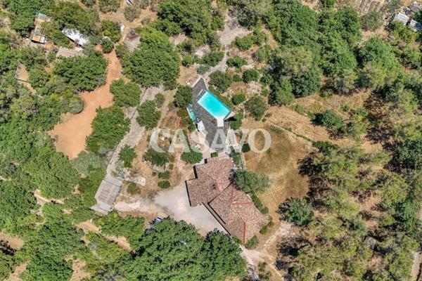 Vente Maison 7 pièces de 232m² - 83170 Tourves