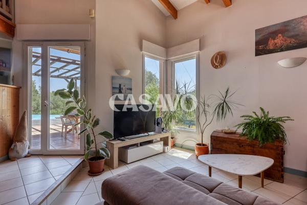 Vente Maison 7 pièces de 232m² - 83170 Tourves