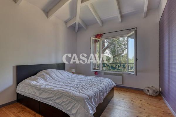 Vente Maison 7 pièces de 232m² - 83170 Tourves