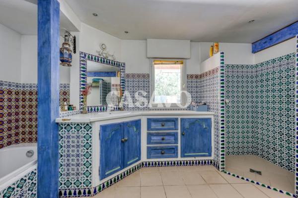 Vente Maison 7 pièces de 232m² - 83170 Tourves