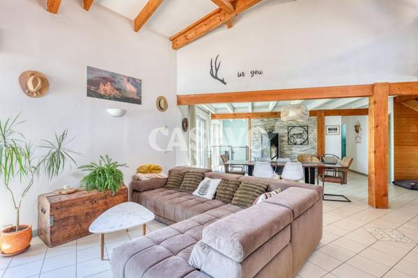 Vente Maison 7 pièces de 232m² - 83170 Tourves
