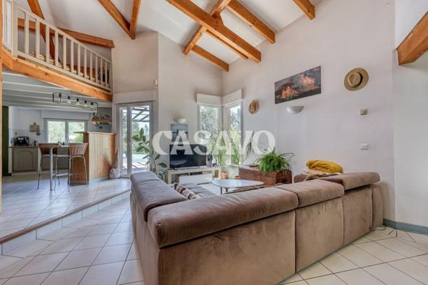Vente Maison 7 pièces de 232m² - 83170 Tourves