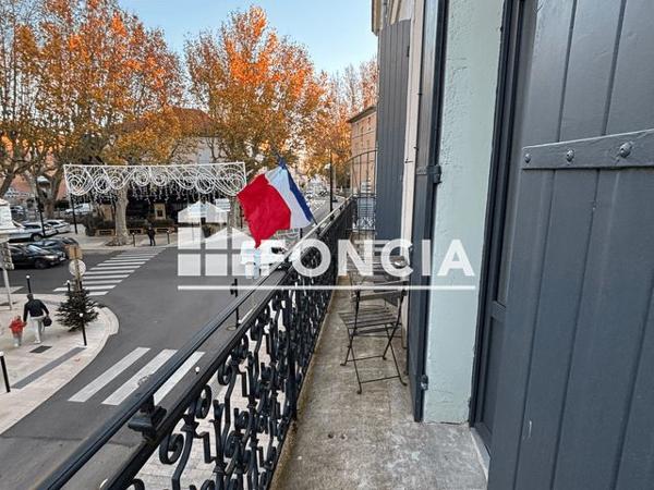 Location Appartement 2 pièces 34 m² - RESIDENCE CELLINI Orange 84100