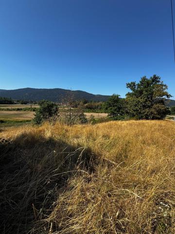 TERRAIN À BÂTIR DE 1 516 M² À VAGNEY