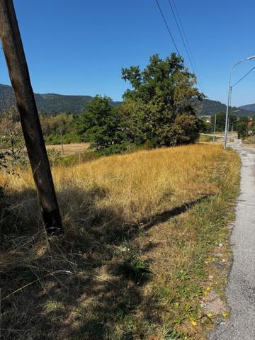 TERRAIN À BÂTIR DE 1 516 M² À VAGNEY
