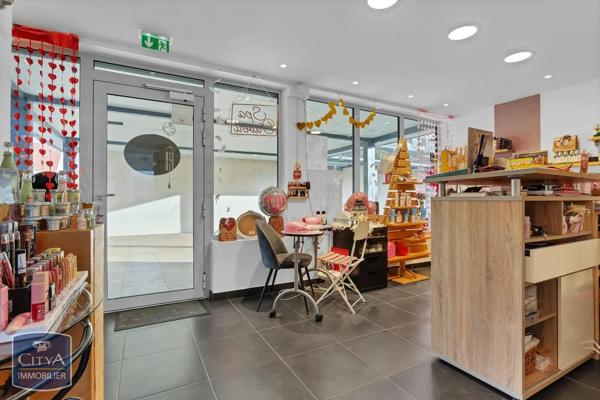 Local commercial à vendre 74m²