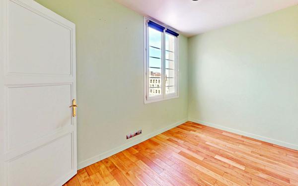 Appartement à vendre    3 pièces • 52,53 m2 Montrouge