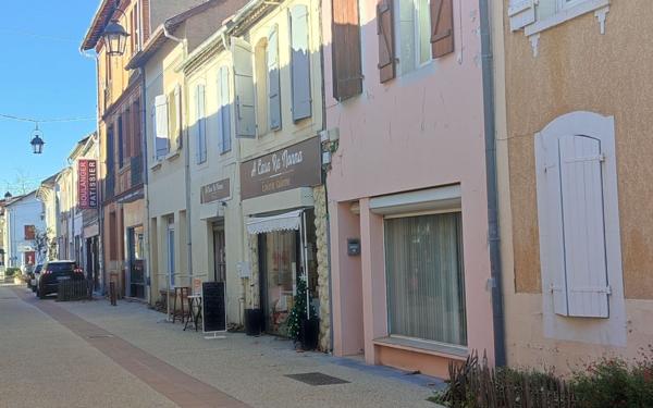 Maison à vendre    3 pièces • 128 m2 Vic-en-Bigorre