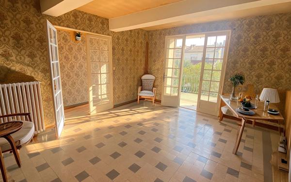 Maison à vendre    7 pièces •  Morières-lès-Avignon