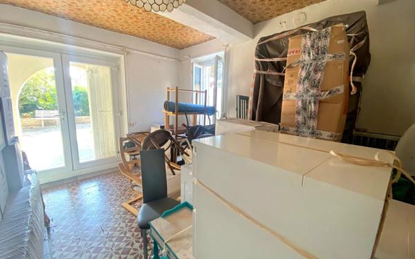 Maison à vendre    7 pièces •  Morières-lès-Avignon