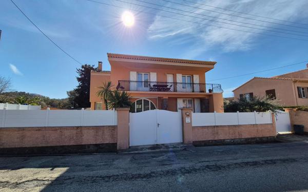 Maison à vendre    7 pièces • 170 m2 Saint-Raphaël