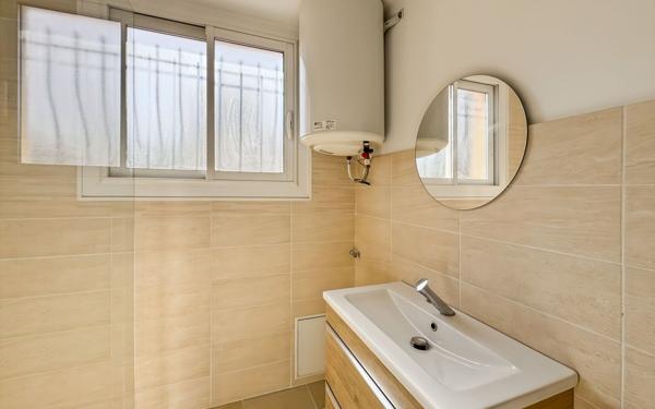 Maison à vendre    7 pièces • 170 m2 Saint-Raphaël