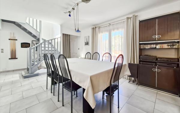 Maison à vendre    7 pièces • 170 m2 Saint-Raphaël