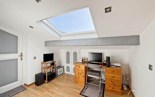 Maison à vendre    7 pièces • 170 m2 Saint-Raphaël