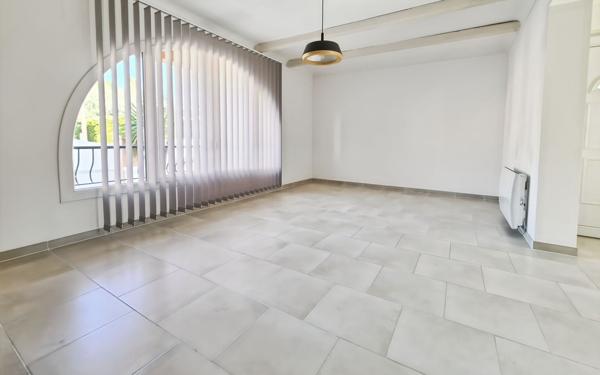 Maison à vendre    7 pièces • 170 m2 Saint-Raphaël