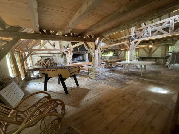 Immobilier Besançon (25000) – Propriété 432m2 – 1 050 000 €