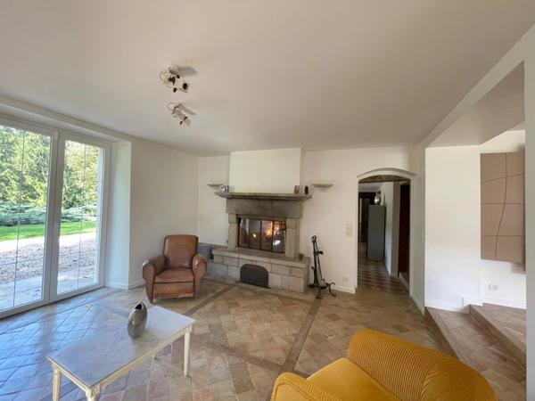 Immobilier Besançon (25000) – Propriété 432m2 – 1 050 000 €