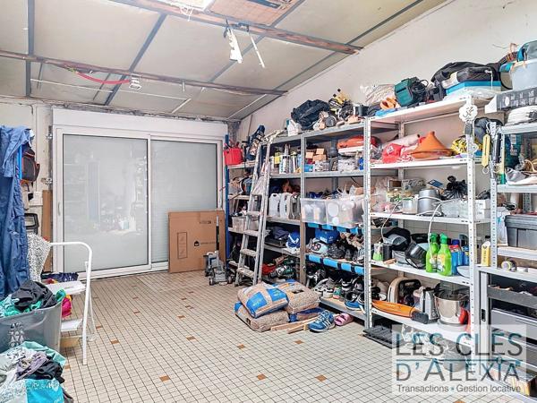 maison plain pied -trois chambres -garage