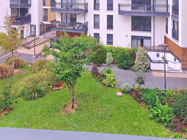 T2/T3 avec balcon et place de parking