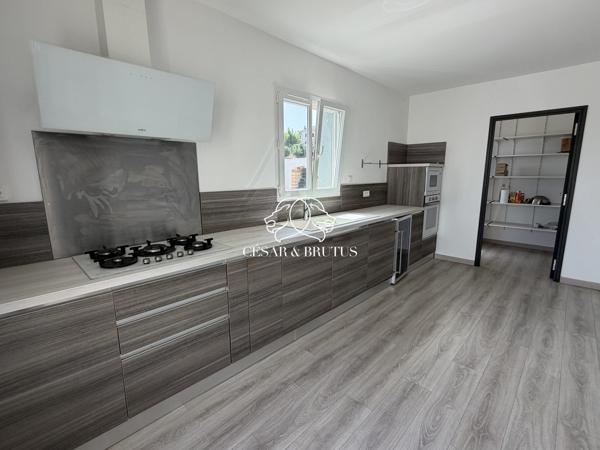 MAISON T6 + 2 APPARTEMENTS