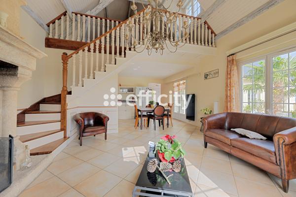 Maison 8 pièces - 222 m²