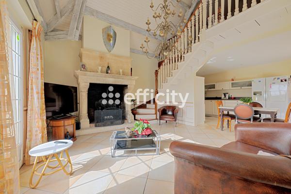 Maison 8 pièces - 222 m²