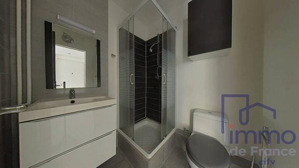 Saint-Etienne/Bellevue appartement de type T2 avec balcon