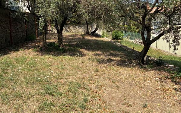 Maison à vendre    5 pièces •  Alès