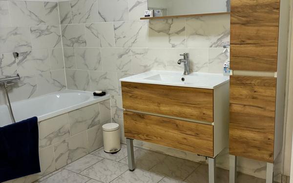 Maison à vendre    5 pièces •  Alès