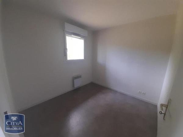 Appartement à louer 3 pièces 55.17m² Tarbes (65000)