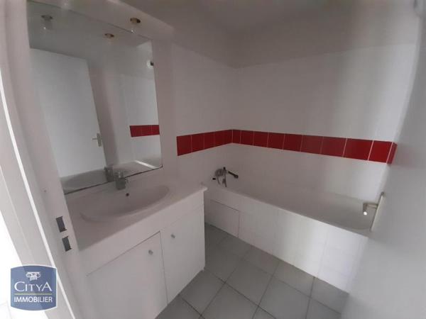 Appartement à louer 3 pièces 55.17m² Tarbes (65000)