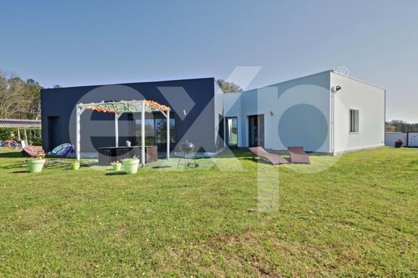 Maison d’architecte 150 m² Saint-Sauveur - 4 chambres - Double garage - 1 800 m² de terrain