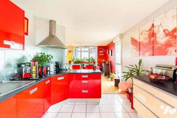 ILE DE NANTES - T4 - 104m² - Double terrasse - Garage