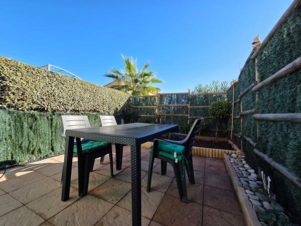 Maison mitoyenne 3 pièces - garage- piscine