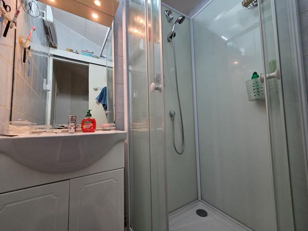 Maison mitoyenne 3 pièces - garage- piscine