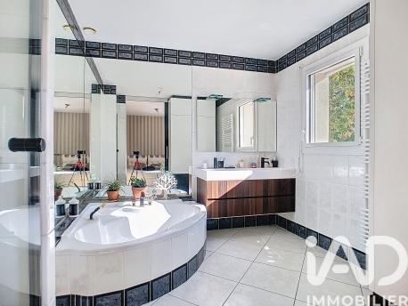 Maison à vendre 6 pièces 202 m² Basse-Goulaine
