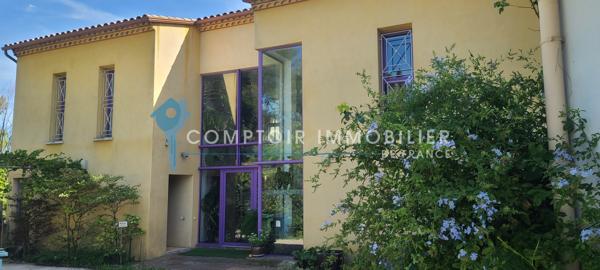 Propriete
                                                                                                                                                                                                                                                                                                                        9 pièce(s)                                                                                                                                                                                                          4 chambre(s)                                                                                                                                                                                                          295  m²