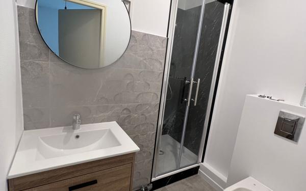 Immeuble à vendre    16 pièces • 271 m2 Nancy