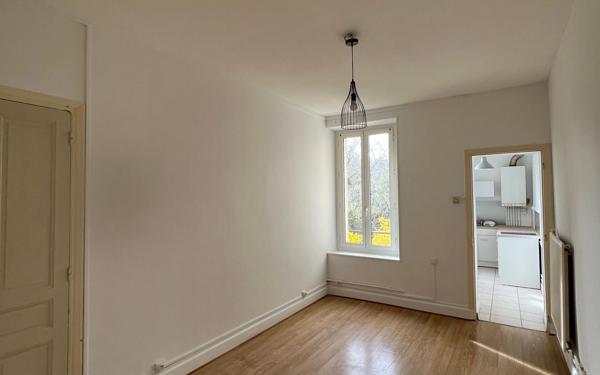 Immeuble à vendre    16 pièces • 271 m2 Nancy