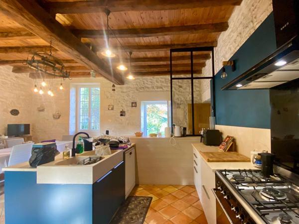 Demeure d'Exception – Propriété Seigneuriale du XVIIᵉ siècle