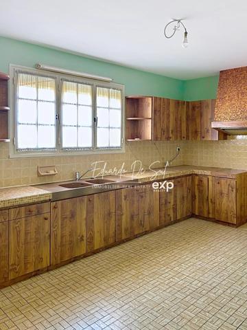 Maison de plain-pied de 124 m² à rafraîchir – 3 chambres + bureau et garage – sur 520 m² de terrain