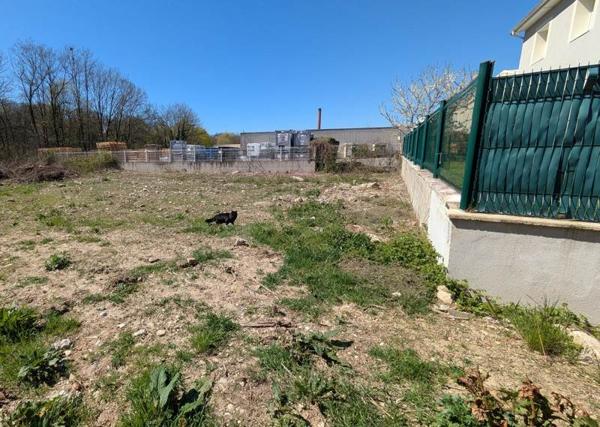 Terrain à vendre |  Saint-Clair-de-la-Tour |  1063 m²