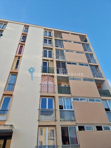 Appartement
                                                                                                                                                                                                                                                                                                                        5 pièce(s)                                                                                                                                                                                                          4 chambre(s)                                                                                                                                                                                                          82.25  m²
