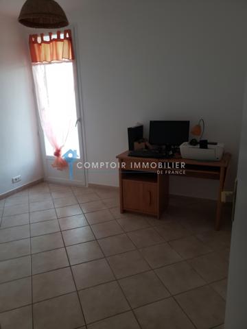 Appartement
                                                                                                                                                                                                                                                                                                                        5 pièce(s)                                                                                                                                                                                                          4 chambre(s)                                                                                                                                                                                                          82.25  m²